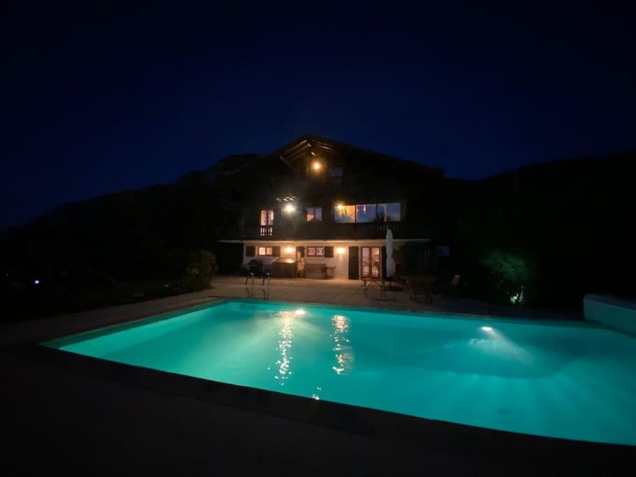 Jacomeli Geneve Vakantiehuis